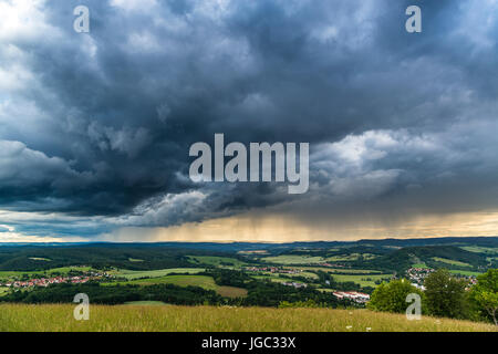 Orage à la Szinérváralja, Seitenroda, Thuringe, Allemagne Banque D'Images