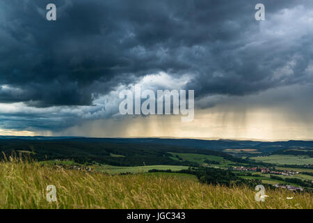 Orage à la Szinérváralja, Seitenroda, Thuringe, Allemagne Banque D'Images