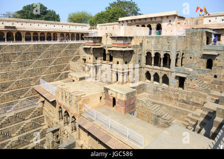 Cage Chand Baori Abhaneri, Rajasthan, Inde Banque D'Images