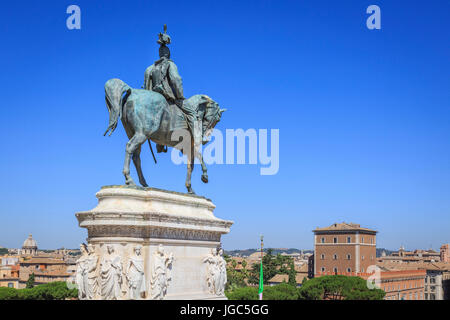 Statue équestre de Vittorio Emanuele II et Piazza Venezia, Monument National de Victor Emanuel II, Rome, Italie Banque D'Images