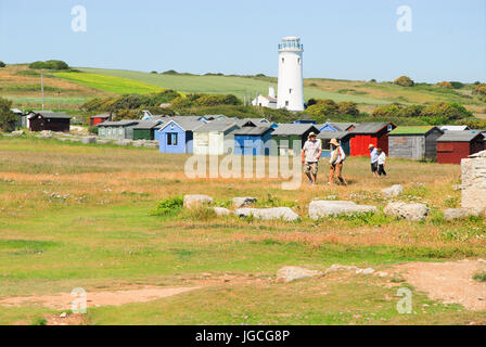 Portland Bill, Dorset, UK. 5e juillet, 2017. Jouissent d'une chaude journée à Portland Bill, avant l'arrivée de prévisions de pluie Crédit : Stuart fretwell/Alamy Live News Banque D'Images