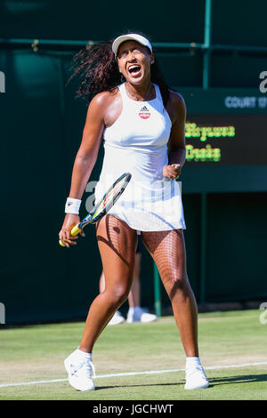 Londres, Royaume-Uni. 5 juillet, 2017. Naomi Osaka (JPN) Tennis : Naomi de Osaka Japon réagit au cours de la féministe des célibataires deuxième tour des championnats de tennis de Wimbledon contre Barbora Strycova de la République tchèque à l'All England Lawn Tennis et croquet Club à Londres, Angleterre . Credit : AFLO/Alamy Live News Banque D'Images