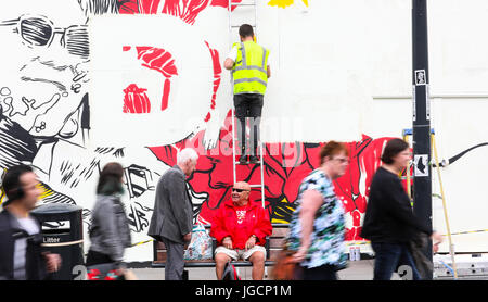 Derby. UK. 3e juillet 2017. Une murale graffiti est créé au cœur de Derby au cours de la prochaine semaine pour célébrer la ville est excitant Calendrier des événements. Credit : Shaun Fellows/Alamy Live News Banque D'Images