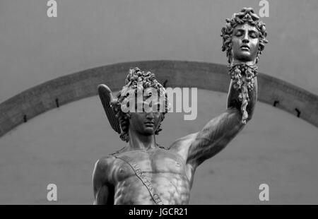 Sculpture en bronze, Perseo avec Medusa, Florence, Italie Banque D'Images