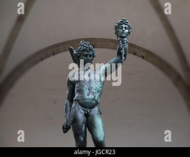 Sculpture en bronze, Perseo avec Medusa, Florence, Italie Banque D'Images