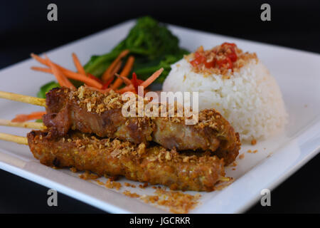 Brochette de poulet avec riz Banque D'Images