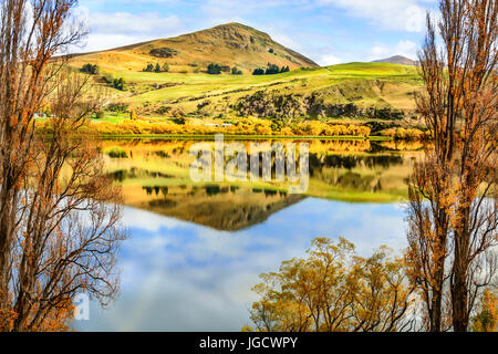 Réflexions d'Automne, lac Hayes, Queenstown, île du Sud, Nouvelle-Zélande Banque D'Images