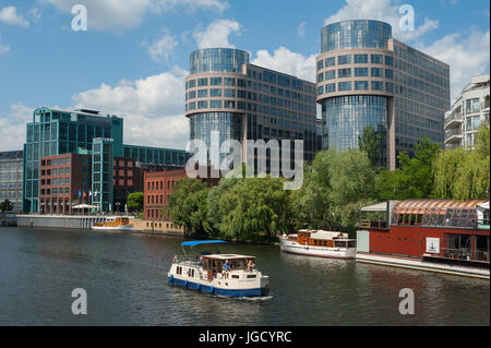 29.05.2017, Berlin, Allemagne, Europe - voir du ministère fédéral de l'Intérieur et de l'hôtel Abion adjacent à Berlin Moabit. Banque D'Images