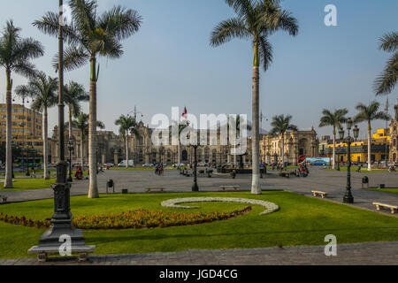 Palais du gouvernement du Pérou à la Plaza Mayor - Lima, Pérou Banque D'Images