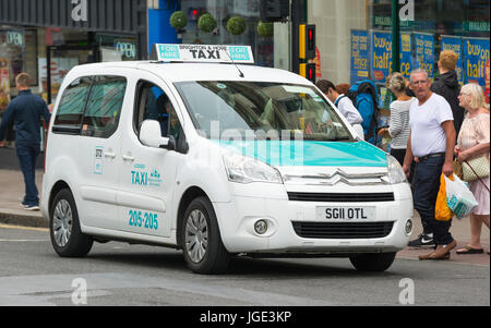 Brighton & Hove taxi à Brighton, East Sussex, Angleterre, Royaume-Uni. Banque D'Images