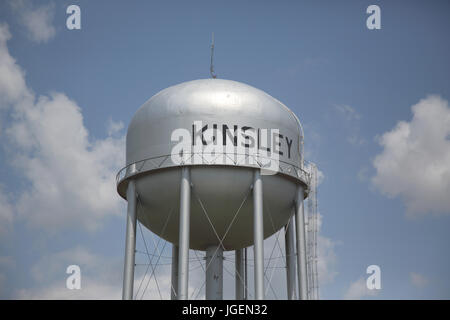 Tour de l'eau dans la région de kinsley kansas, milieu, entre les côtes de l'USA Banque D'Images