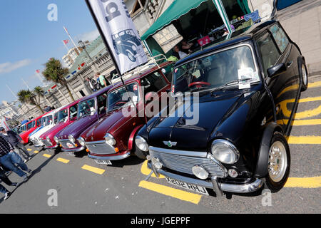 Brighton, UK - 17 mai 2015 : Londres à Brighton Mini Car s'exécuter. Cet événement annuel est organisé par la London et Surrey Mini Owners Club. Banque D'Images