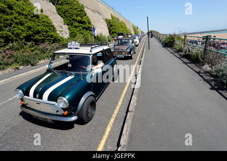 Brighton, UK - 17 mai 2015 : Londres à Brighton Mini Car s'exécuter. Cet événement annuel est organisé par la London et Surrey Mini Owners Club. Banque D'Images