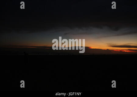 Coucher de soleil, plage, 2014, Praia Grande, Côte Paulista, Sao Paulo, Brésil. Banque D'Images