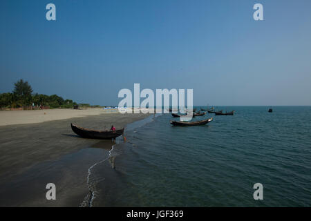 L'île de Saint Martin, connu localement comme Jinjira Narikel, est la seule île de corail et l'un des plus célèbres lieux touristiques du Bangladesh. Teknaf, Banque D'Images