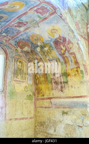 DEMRE, TURQUIE - 7 mai 2017 : Les conserves de plein air sur l'arc de couloir de l'église St Nicolas, le 7 mai, à Demre. Banque D'Images