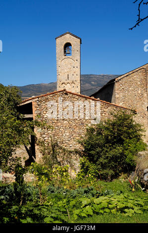 L'église romane de Santa Eugenia de Nerella, province de Lleida, Catalogne, Espagne Banque D'Images