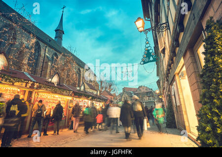 Marché de Noël au centre-ville. Colmar. Haut-Rhin. L'Alsace. La France. Banque D'Images