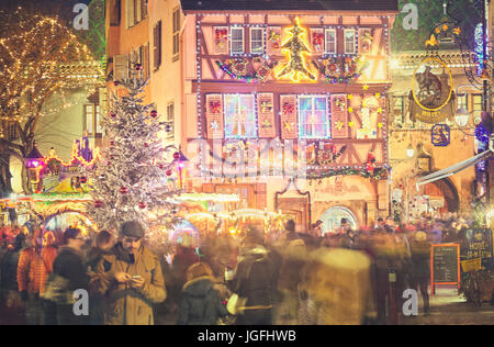 Noël au centre-ville. Colmar. Haut-Rhin. L'Alsace. La France. Banque D'Images