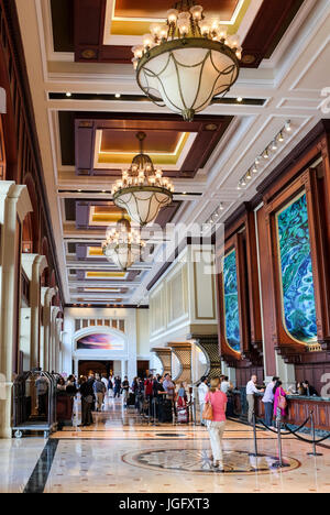 Manchester Grand Hyatt Hotel, San Diego, Californie avec panneaux par Margaret Juul Banque D'Images