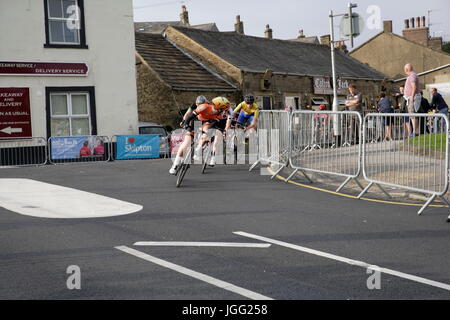 Skipton, UK. 5e juillet, 2017. Skipton UK Course à vélo pour les jeunes le mercredi 05 juillet 2017 : Crédit Les Wagstaff/Alamy Live News Banque D'Images