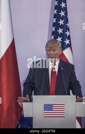 Varsovie, Mazovie, Pologne. 6 juillet, 2017. Le président des États-Unis, Donald Trump lors d'une conférence de presse à Varsovie, Pologne. Credit : Celestino Arce/ZUMA/Alamy Fil Live News Banque D'Images