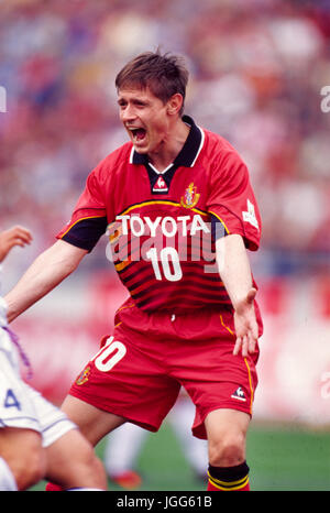 Aichi, Japon. 3 mai, 2001. Dragan Stojkovic (Grampus) Football