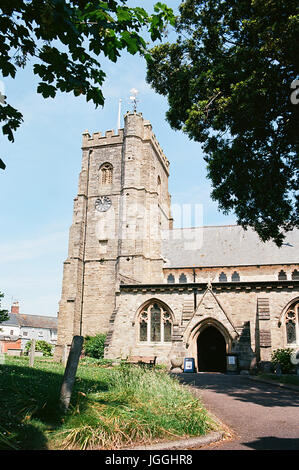 St Giles & église St Nicolas à Devon, Cornwall, UK, sur la Côte Sud Banque D'Images