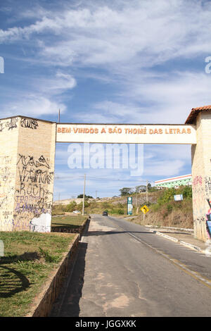 Entrée São Thomé Das Letras, 2016, de la ville, São Tomé Das Letras, Minas Gerais, Brésil. Banque D'Images