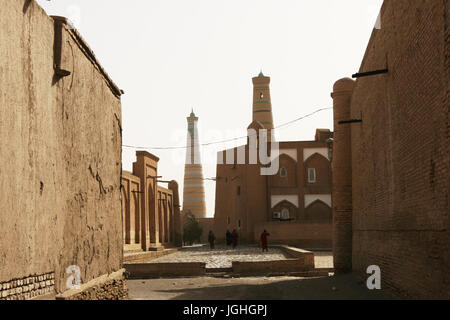 Une rue typique de Khiva, Ouzbékistan Banque D'Images