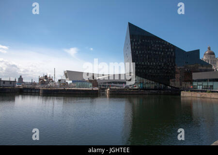 11 l'île de Mann et le Musée de la vie par Liverpool Liverpool Liverpool Waterfront Dock conserve de Merseyside England Banque D'Images