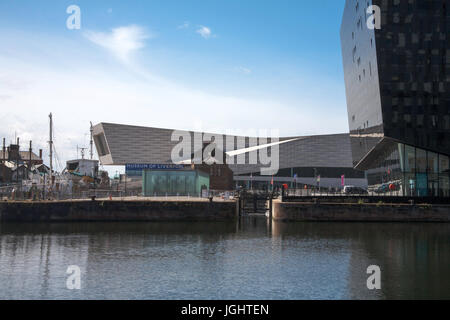 11 l'île de Mann et le Musée de la vie par Liverpool Liverpool Liverpool Waterfront Dock conserve de Merseyside England Banque D'Images