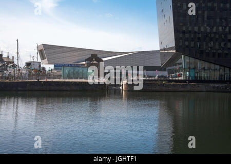 11 l'île de Mann et le Musée de la vie par Liverpool Liverpool Liverpool Waterfront Dock conserve de Merseyside England Banque D'Images