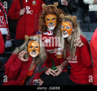 Les Lions britanniques et irlandais fans avant le troisième test de la 2017 Tournée des Lions britanniques et irlandais à Eden Park, Auckland. Banque D'Images