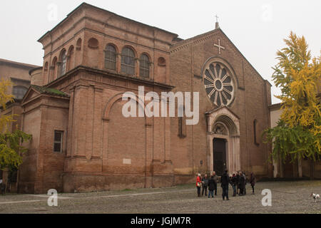 L'Italie, Bologna - 19 novembre 2016 : le point de vue de l'historique église dominicaine, façade de la Basilique de San Domenico le 19 novembre 2016 à Bologne, Banque D'Images