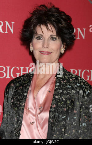 Palm Springs, CA, USA. 2 Jan, 2016. PALM SPRINGS - 2 JAN : Lucie Arnez au 27e Festival International du Film de Palm Springs Gala à la Convention Centre le 2 janvier 2016 à Palm Springs, CA Crédit : Kay Blake/ZUMA/Alamy Fil Live News Banque D'Images