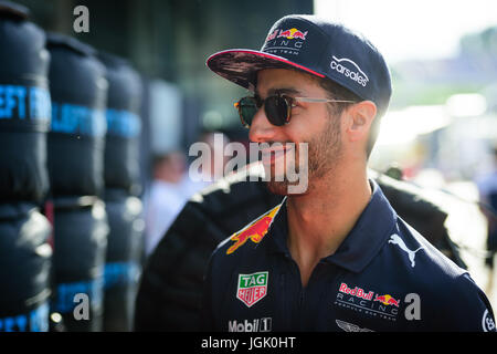 Spielberg, en Autriche. 07Th Juillet, 2017. Daniel Ricciardo de l'Australie est perçu avant la réunion au cours des pilotes F1 Grand Prix d'Autriche lors du Red Bull Ring de Spielberg, en Autriche le 7 juillet 2017. Credit : Jure Makovec/Alamy Live News Banque D'Images