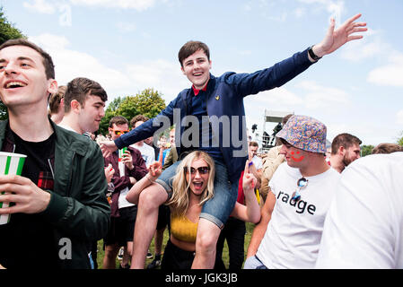 Glasgow, Royaume-Uni. 08 juillet, 2017. fans de bonne humeur au Festival 2017 TRNSMT, Glasgow Green, Glasgowl 08/07/2017 Credit : Gary Mather/Alamy Live News Banque D'Images