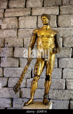 L'Hercule en bronze doré du Forum Boarium dans le Palais des Conservateurs, Musées du Capitole, Rome, Italie. Banque D'Images