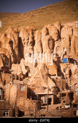 Maisons dans le village de montagne de Kandovan, Iran. Banque D'Images