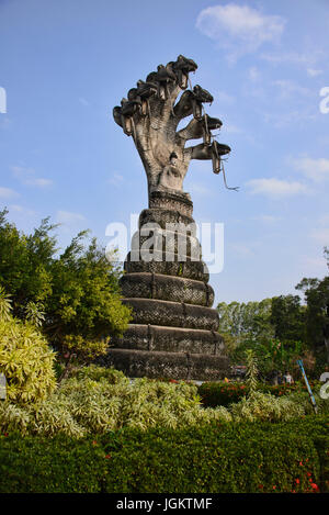Le jardin de sculptures d'art religieux bizarre Sala Kaew Ku à Nong Khai, Thaïlande Banque D'Images
