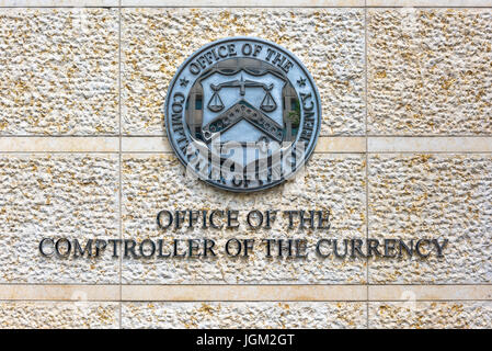 Washington DC, USA - 3 juillet 2017 : Bureau du contrôleur de la monnaie, au centre-ville de logo et inscription Banque D'Images