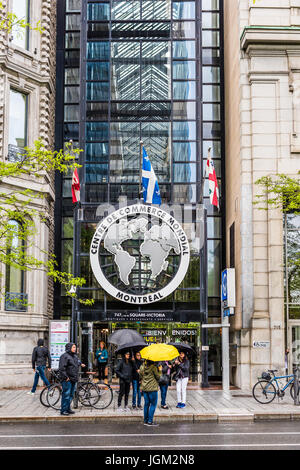 Montréal, Canada - le 26 mai 2017 : Centre de Commerce Mondial Édifice au centre ville dans la région du Québec Banque D'Images