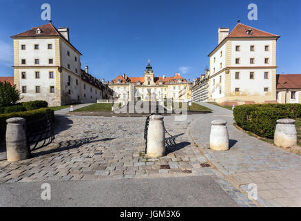 Château de Valtice, l'UNESCO, Moravie du Sud, République Tchèque, Europe Banque D'Images