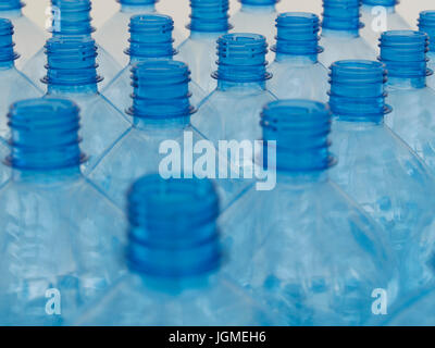 Bouteilles d'eau vides - bouteille d'eau vide, leere Wasserflaschen - bouteille d'eau vide Banque D'Images