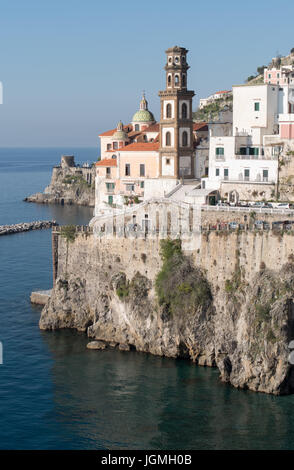 L'Italie, Domaine des Alysses région, Côte Amalfitaine. La ville de Atrani Banque D'Images