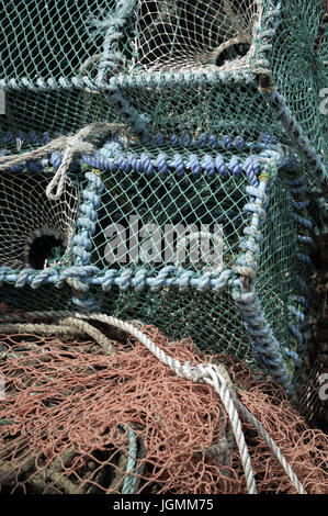 Les filets de pêche, des cordes et des casiers à homard. Banque D'Images