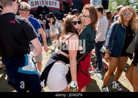 Glasgow, Royaume-Uni. 08 juillet, 2017. fans de bonne humeur au Festival 2017 TRNSMT, Glasgow Green, Glasgowl 08/07/2017 Credit : Gary Mather/Alamy Live News Banque D'Images