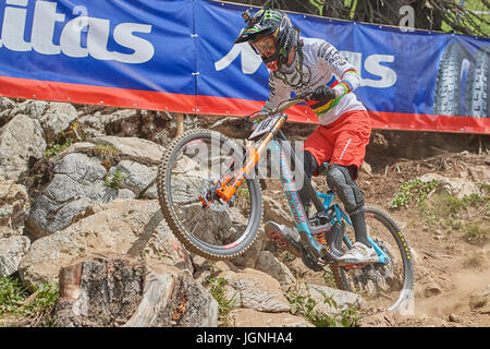 Lenzerheide (Suisse). 7 juillet 2017. Danny Hart, de MS MONDRAKER TEAM lors de sa qualification à la Coupe du Monde de Descente de vélo de montagne UCI de Lenzerheide. Photo : Cronos/Rolf Simeon Banque D'Images