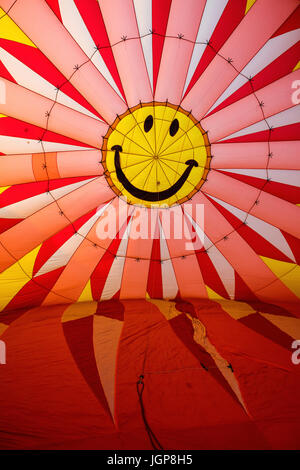 D'un sourire intérieur ballon, Vallée Ogden de montgolfières, Eden, Utah Banque D'Images